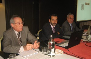 De izquierda a derecha, Miguel Romero, Enrique Sanjuán y Federico Fernández-Crehuet