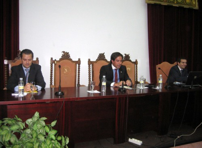 Inauguración de las Jornadas Empresistas 2010, celebradas en la Facultad de Ciencias Económicas y Empresariales (18 de octubre de 2010) • <a style="font-size:0.8em;" href="http://www.flickr.com/photos/55042249@N06/5101563019/" target="_blank">View on Flickr</a>